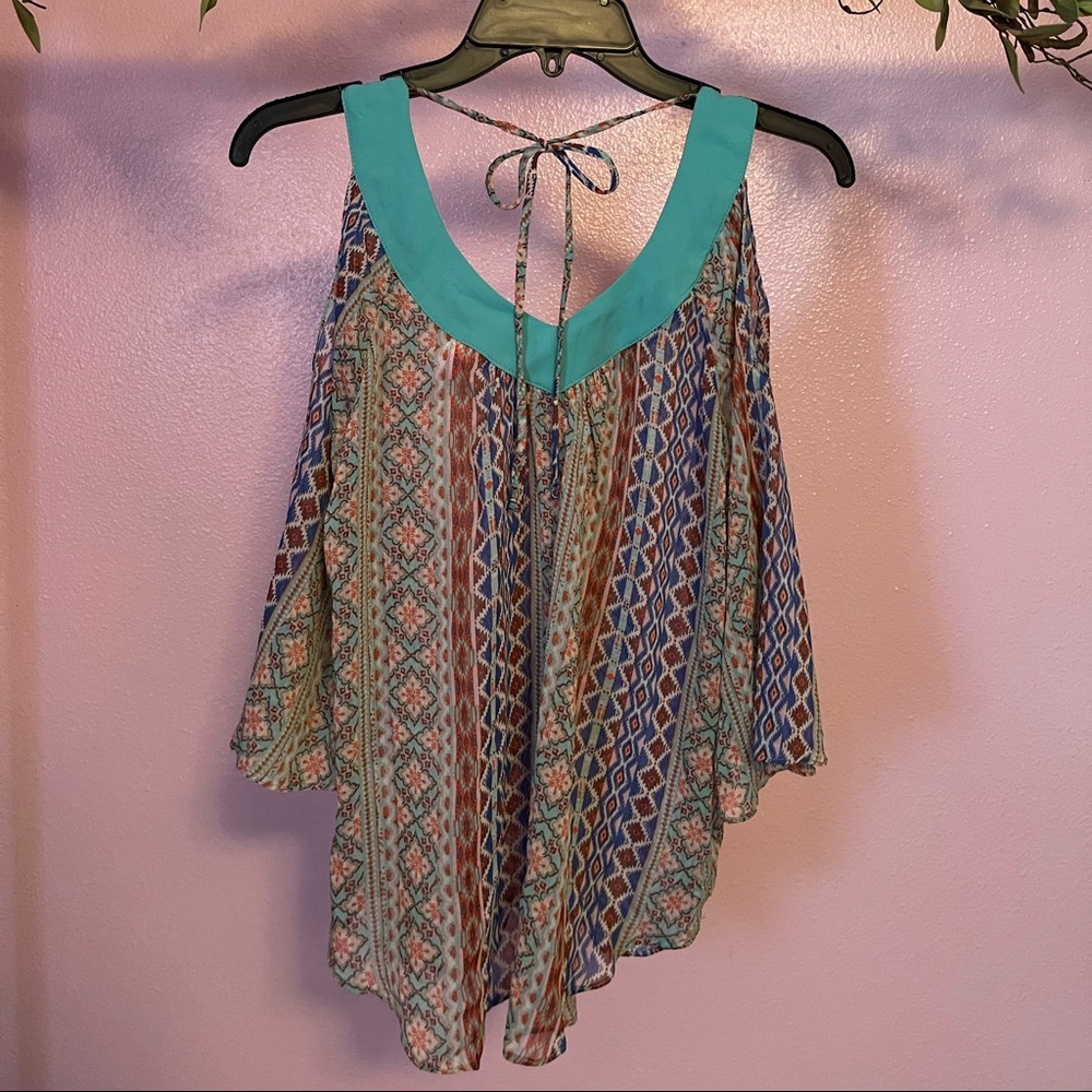 Open Shoulder Top - Picture 5 of 7